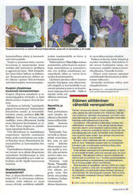 SATHY j&auml;rjest&auml;m&auml; terapiakoiravierailuja. Kuvissa pitbulleja ja asiakkaita. Terapiakoirat tekev&auml;t t&auml;rke&auml;&auml; ty&ouml;t&auml;.